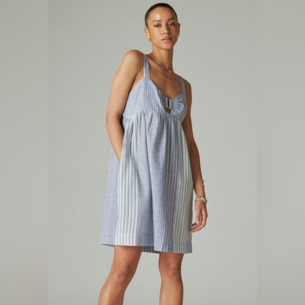 Lucky Brand Blue and White Stripped Babydoll  Sundress Size Large With Pockets!